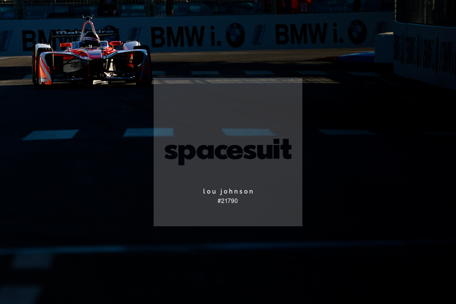 Spacesuit Collections Photo ID 21790, Lou Johnson, Paris ePrix, France, 20/05/2017 08:19:27