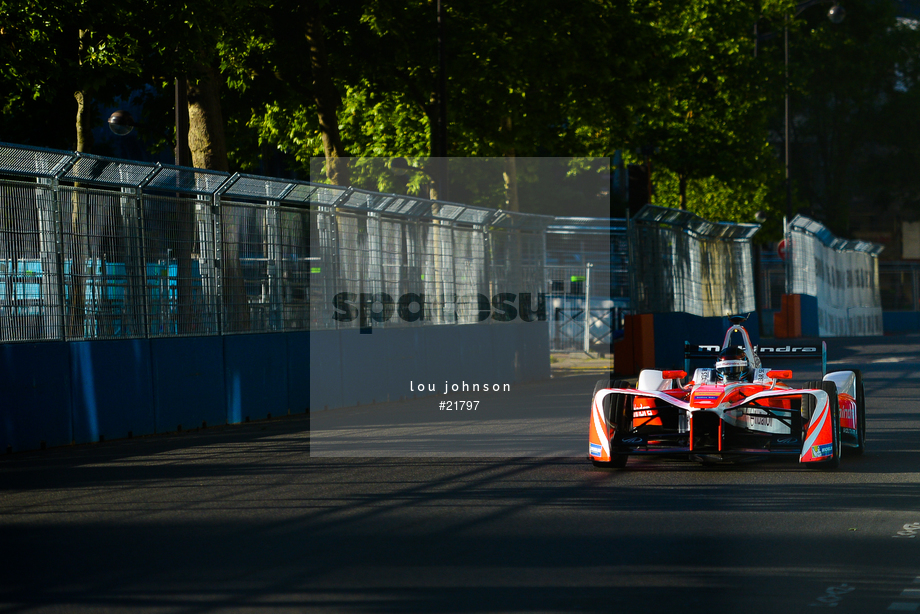 Spacesuit Collections Photo ID 21797, Lou Johnson, Paris ePrix, France, 20/05/2017 08:26:15