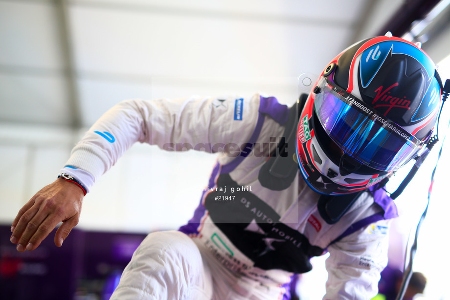 Spacesuit Collections Photo ID 21947, Shivraj Gohil, Paris ePrix, France, 20/05/2017 12:04:54