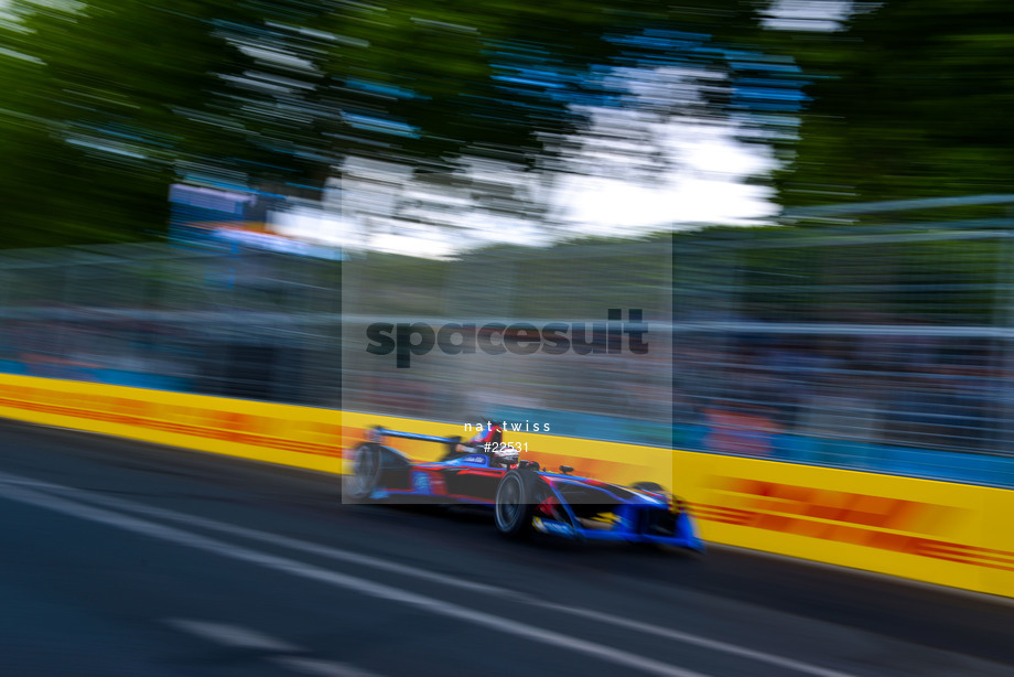 Spacesuit Collections Photo ID 22531, Nat Twiss, Paris ePrix, France, 20/05/2017 16:05:25