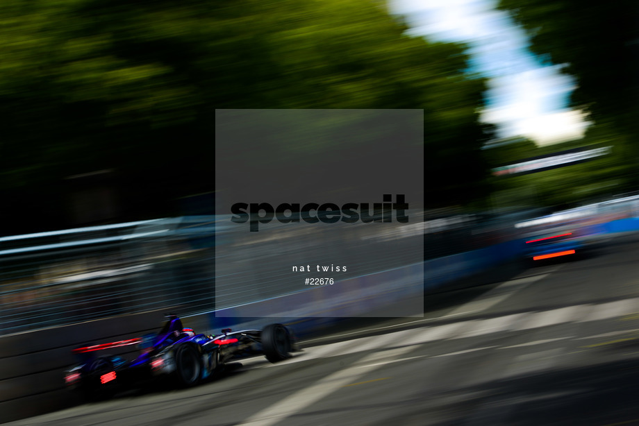 Spacesuit Collections Photo ID 22676, Nat Twiss, Paris ePrix, France, 20/05/2017 16:54:55