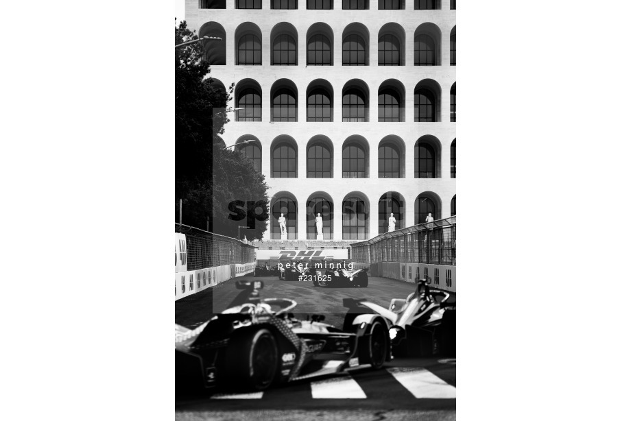 Spacesuit Collections Photo ID 231625, Peter Minnig, Rome E-Prix, Italy, 11/04/2021 13:32:05