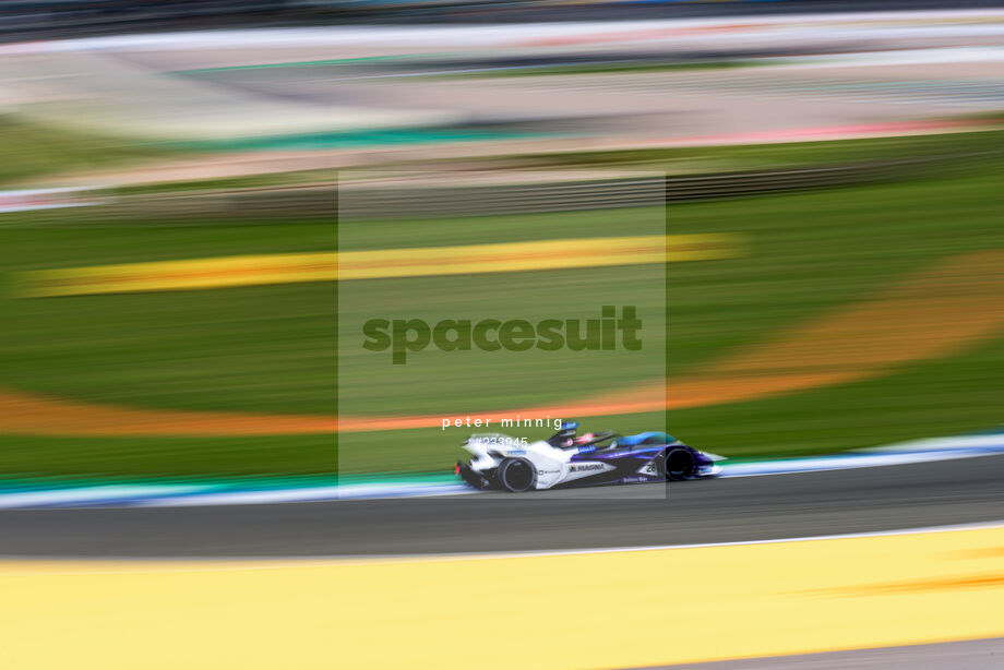 Spacesuit Collections Photo ID 233945, Peter Minnig, Valencia ePrix, Spain, 24/04/2021 09:41:52
