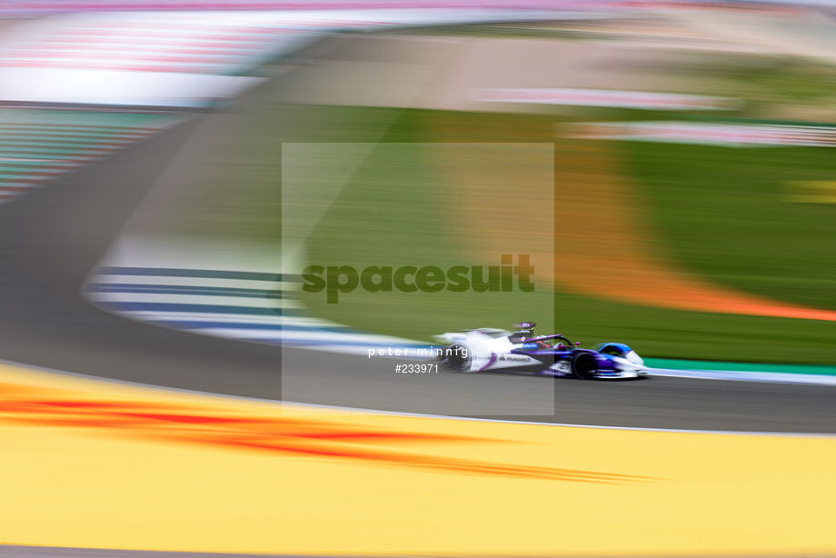 Spacesuit Collections Photo ID 233971, Peter Minnig, Valencia ePrix, Spain, 24/04/2021 09:42:27