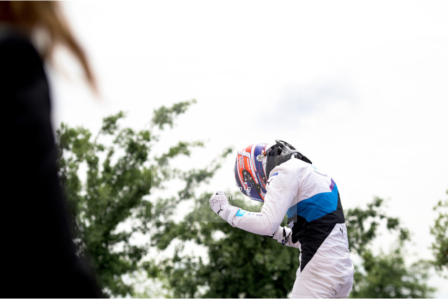 Spacesuit Collections Photo ID 235616, Peter Minnig, Valencia ePrix, Spain, 25/04/2021 14:53:29