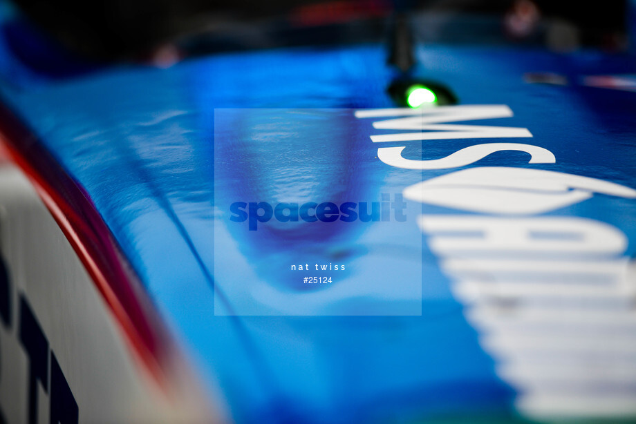 Spacesuit Collections Photo ID 25124, Nat Twiss, Berlin ePrix, Germany, 08/06/2017 14:05:27