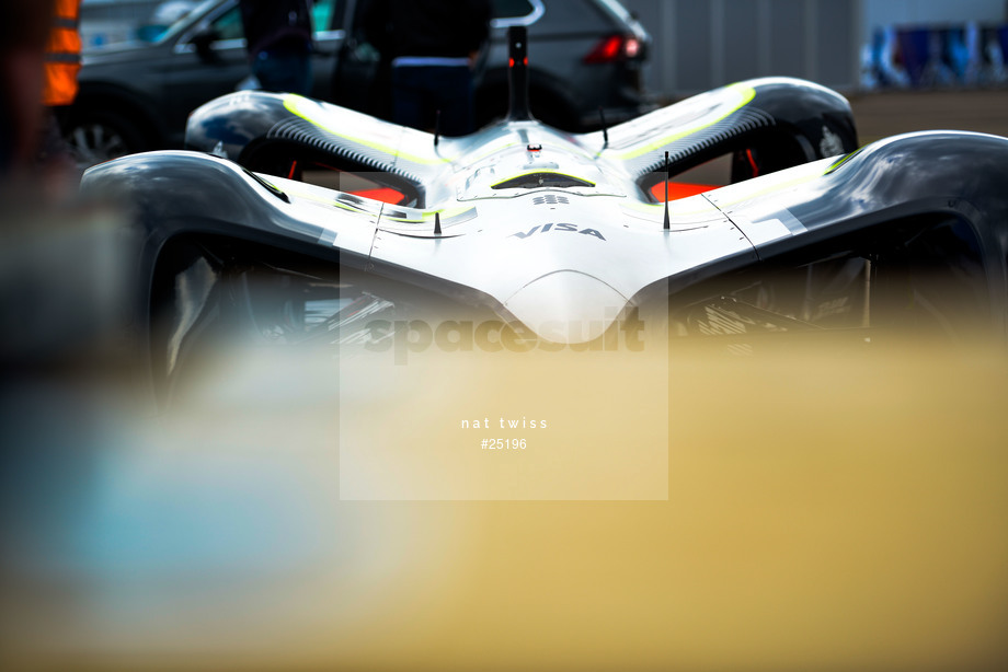 Spacesuit Collections Photo ID 25196, Nat Twiss, Berlin ePrix, Germany, 08/06/2017 17:10:29