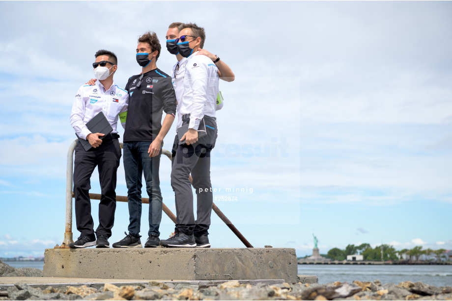 Spacesuit Collections Photo ID 252874, Peter Minnig, New York City ePrix, United States, 09/07/2021 11:05:16