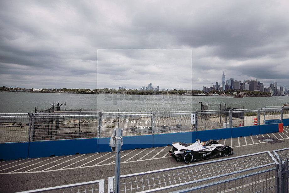 Spacesuit Collections Photo ID 253481, Shiv Gohil, New York City ePrix, United States, 10/07/2021 12:36:17