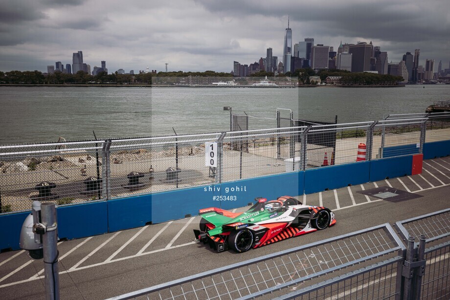 Spacesuit Collections Photo ID 253483, Shiv Gohil, New York City ePrix, United States, 10/07/2021 12:32:07