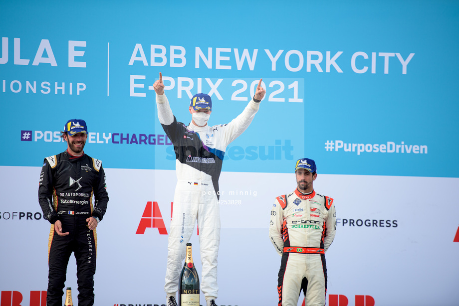 Spacesuit Collections Photo ID 253828, Peter Minnig, New York City ePrix, United States, 10/07/2021 17:42:41