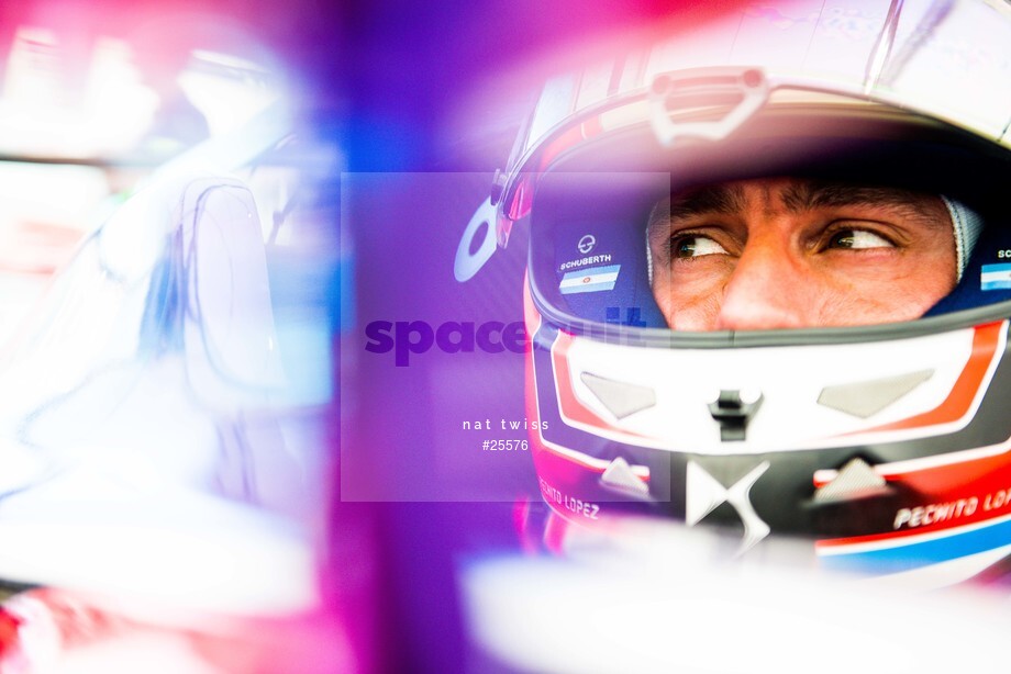 Spacesuit Collections Photo ID 25576, Nat Twiss, Berlin ePrix, Germany, 09/06/2017 11:13:54