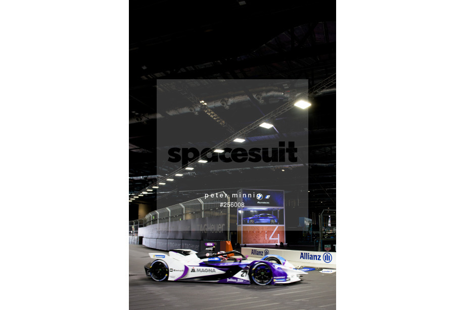 Spacesuit Collections Photo ID 256008, Peter Minnig, London ePrix, UK, 23/07/2021 11:23:08