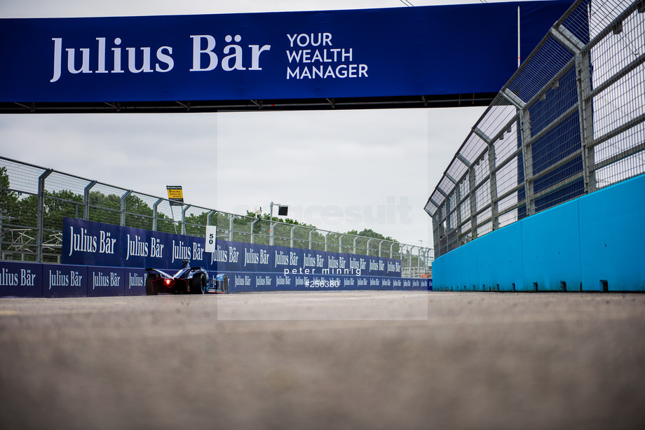 Spacesuit Collections Photo ID 256380, Peter Minnig, London ePrix, UK, 23/07/2021 17:01:08