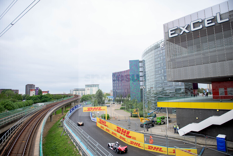 Spacesuit Collections Photo ID 256410, Peter Minnig, London ePrix, UK, 23/07/2021 17:38:47