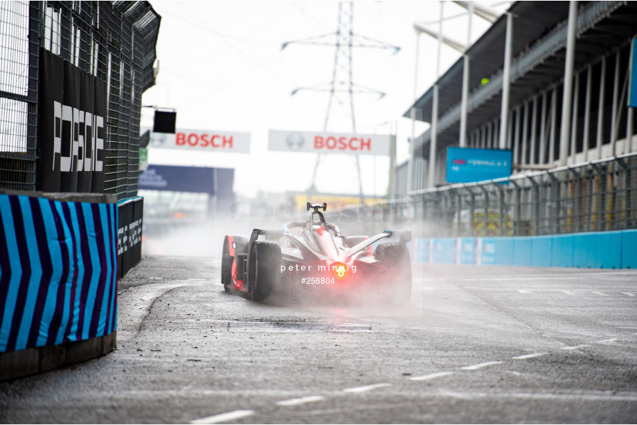 Spacesuit Collections Photo ID 256804, Peter Minnig, London ePrix, UK, 24/07/2021 09:10:35