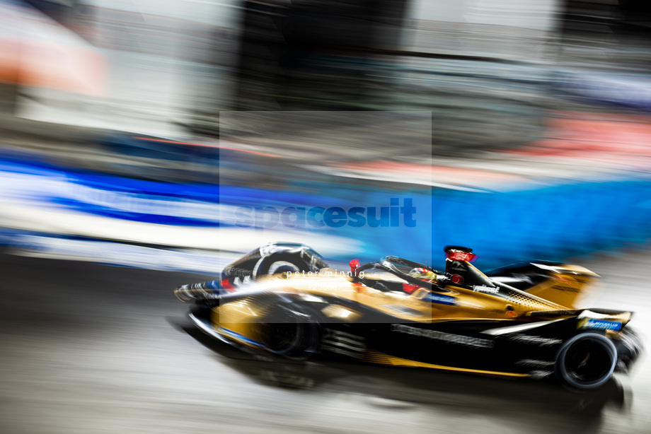 Spacesuit Collections Photo ID 256867, Peter Minnig, London ePrix, UK, 24/07/2021 09:02:44