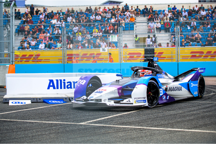 Spacesuit Collections Photo ID 257169, Peter Minnig, London ePrix, UK, 24/07/2021 15:31:41