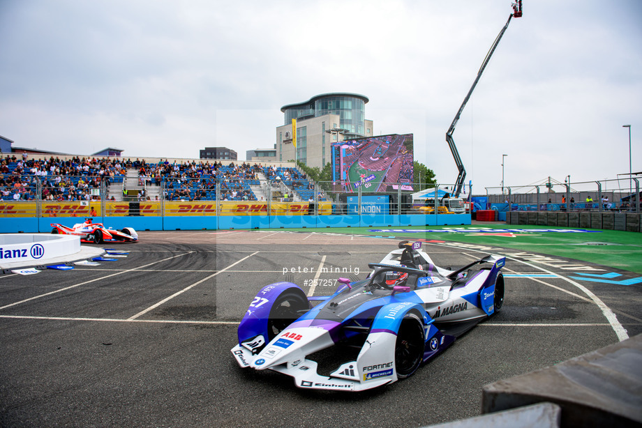 Spacesuit Collections Photo ID 257257, Peter Minnig, London ePrix, UK, 24/07/2021 15:29:36