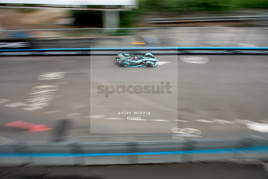 Spacesuit Collections Photo ID 258403, Peter Minnig, London ePrix, UK, 25/07/2021 08:13:08