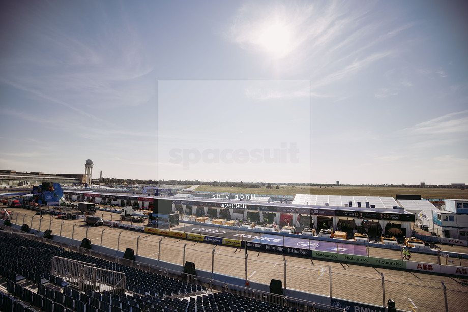 Spacesuit Collections Photo ID 260908, Shiv Gohil, Berlin ePrix, Germany, 12/08/2021 09:54:09