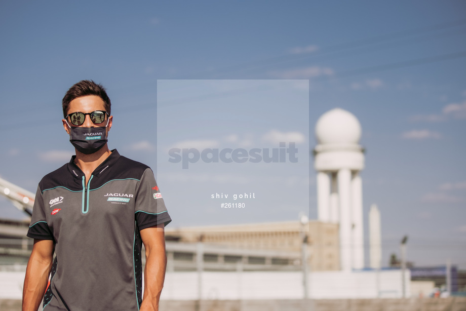Spacesuit Collections Photo ID 261180, Shiv Gohil, Berlin ePrix, Germany, 12/08/2021 16:42:41