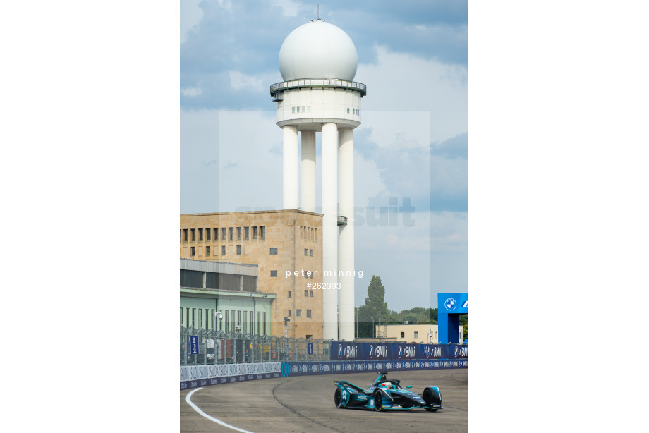 Spacesuit Collections Photo ID 262393, Peter Minnig, Berlin ePrix, Germany, 13/08/2021 17:20:47