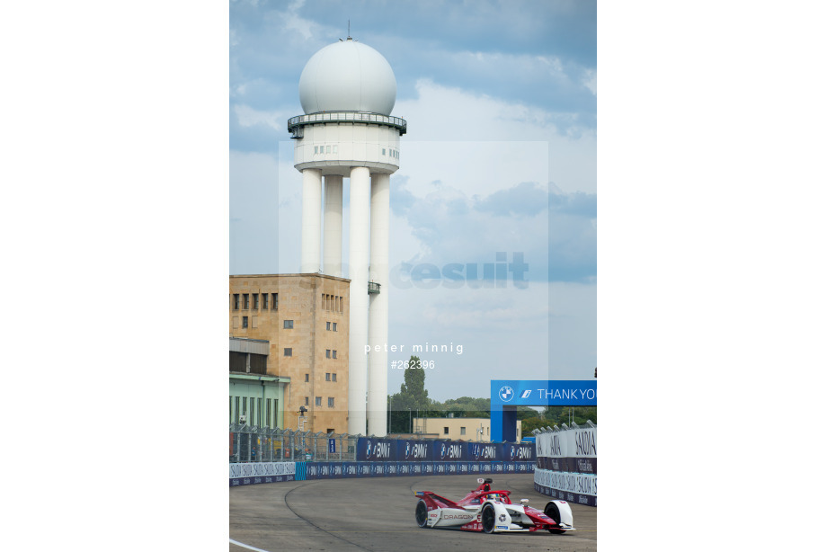 Spacesuit Collections Photo ID 262396, Peter Minnig, Berlin ePrix, Germany, 13/08/2021 17:21:21