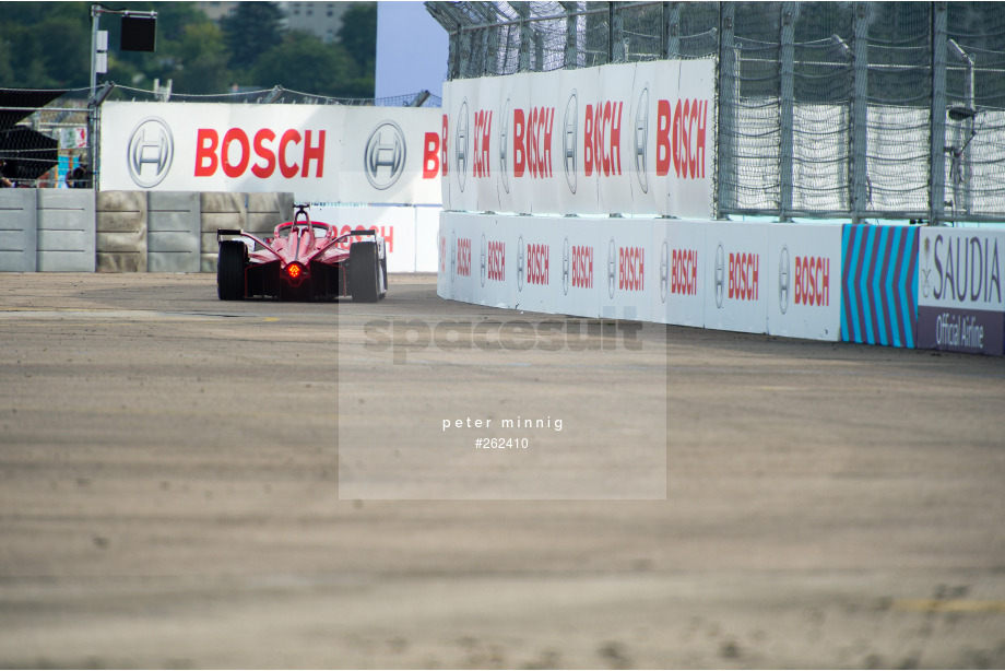 Spacesuit Collections Photo ID 262410, Peter Minnig, Berlin ePrix, Germany, 13/08/2021 17:25:01