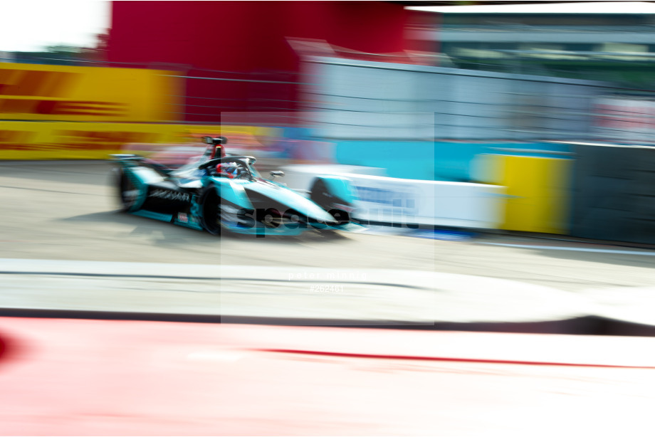 Spacesuit Collections Photo ID 262461, Peter Minnig, Berlin ePrix, Germany, 13/08/2021 17:49:27