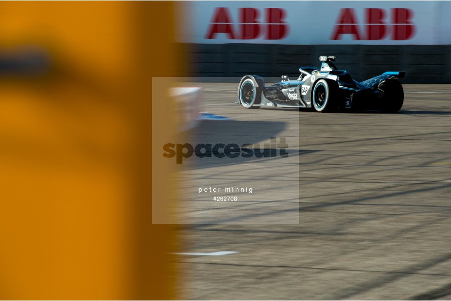 Spacesuit Collections Photo ID 262708, Peter Minnig, Berlin ePrix, Germany, 14/08/2021 08:04:24