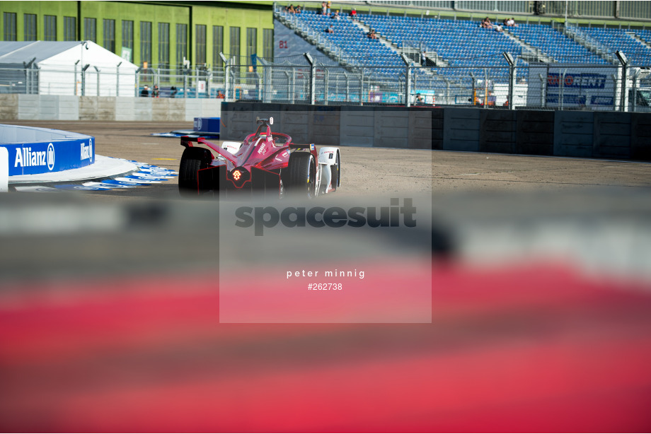 Spacesuit Collections Photo ID 262738, Peter Minnig, Berlin ePrix, Germany, 14/08/2021 08:13:31