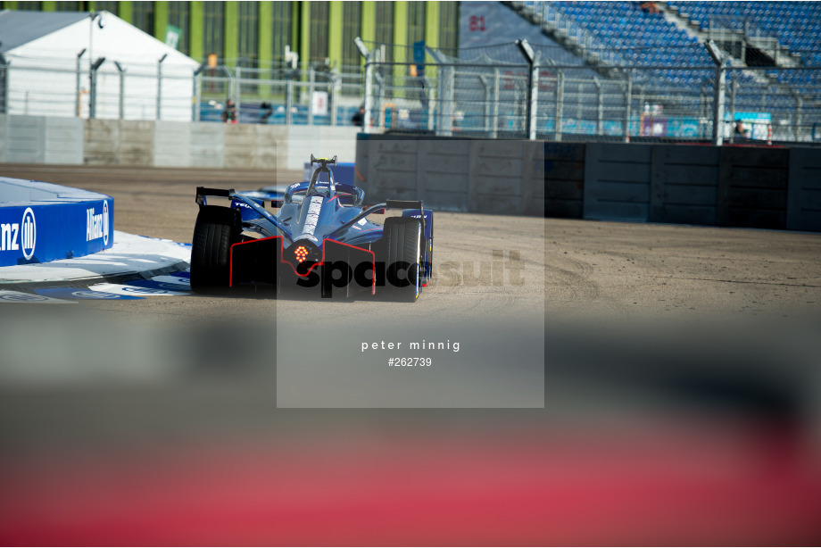 Spacesuit Collections Photo ID 262739, Peter Minnig, Berlin ePrix, Germany, 14/08/2021 08:13:41