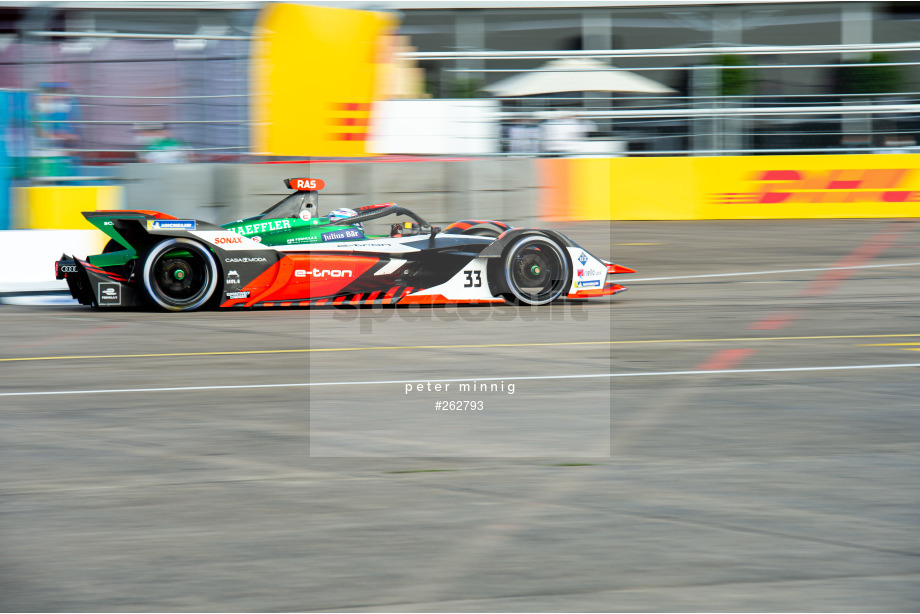 Spacesuit Collections Photo ID 262793, Peter Minnig, Berlin ePrix, Germany, 14/08/2021 08:30:11