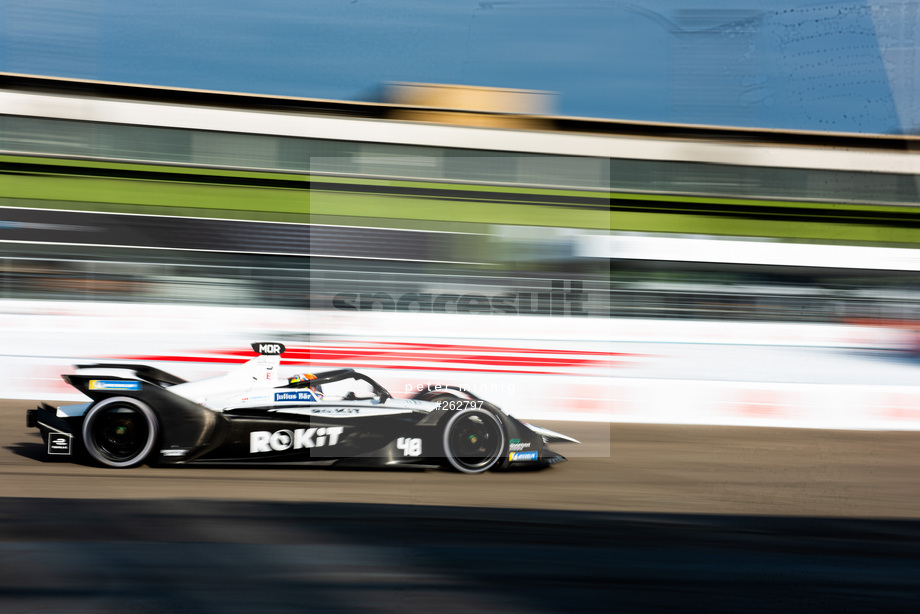 Spacesuit Collections Photo ID 262797, Peter Minnig, Berlin ePrix, Germany, 14/08/2021 08:11:37