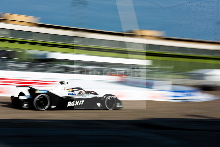 Spacesuit Collections Photo ID 262798, Peter Minnig, Berlin ePrix, Germany, 14/08/2021 08:11:37