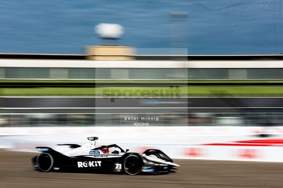 Spacesuit Collections Photo ID 262806, Peter Minnig, Berlin ePrix, Germany, 14/08/2021 08:12:51