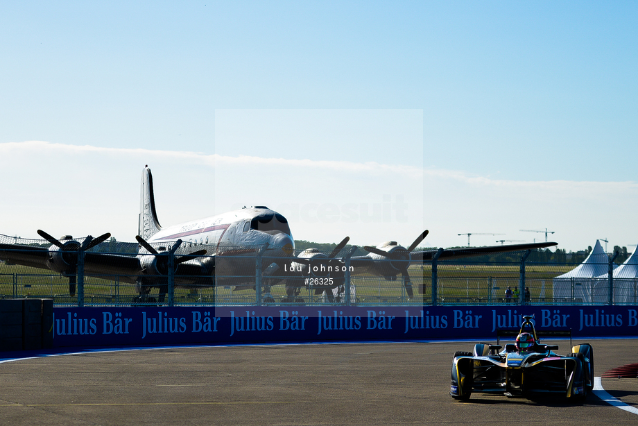 Spacesuit Collections Photo ID 26325, Lou Johnson, Berlin ePrix, Germany, 10/06/2017 07:59:14