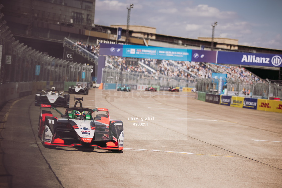 Spacesuit Collections Photo ID 263251, Shiv Gohil, Berlin ePrix, Germany, 14/08/2021 14:07:51