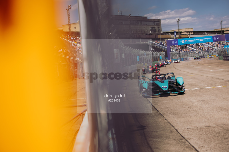 Spacesuit Collections Photo ID 263432, Shiv Gohil, Berlin ePrix, Germany, 14/08/2021 14:10:13