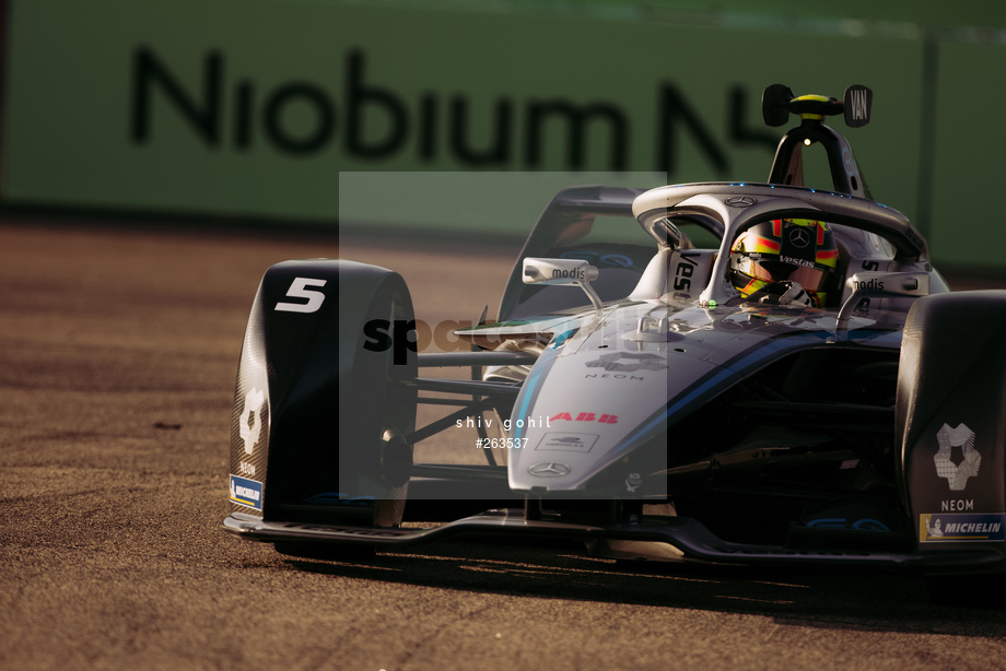 Spacesuit Collections Photo ID 263537, Shiv Gohil, Berlin ePrix, Germany, 14/08/2021 08:06:44