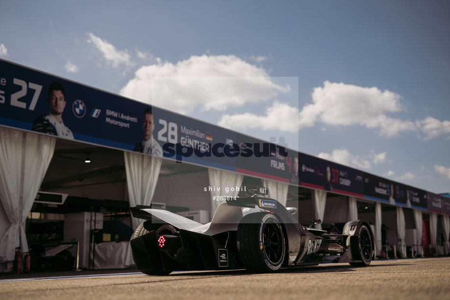 Spacesuit Collections Photo ID 263614, Shiv Gohil, Berlin ePrix, Germany, 14/08/2021 10:45:57