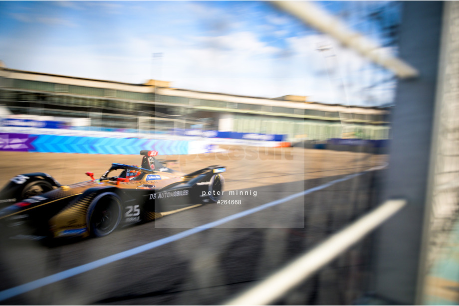 Spacesuit Collections Photo ID 264668, Peter Minnig, Berlin ePrix, Germany, 15/08/2021 08:19:22