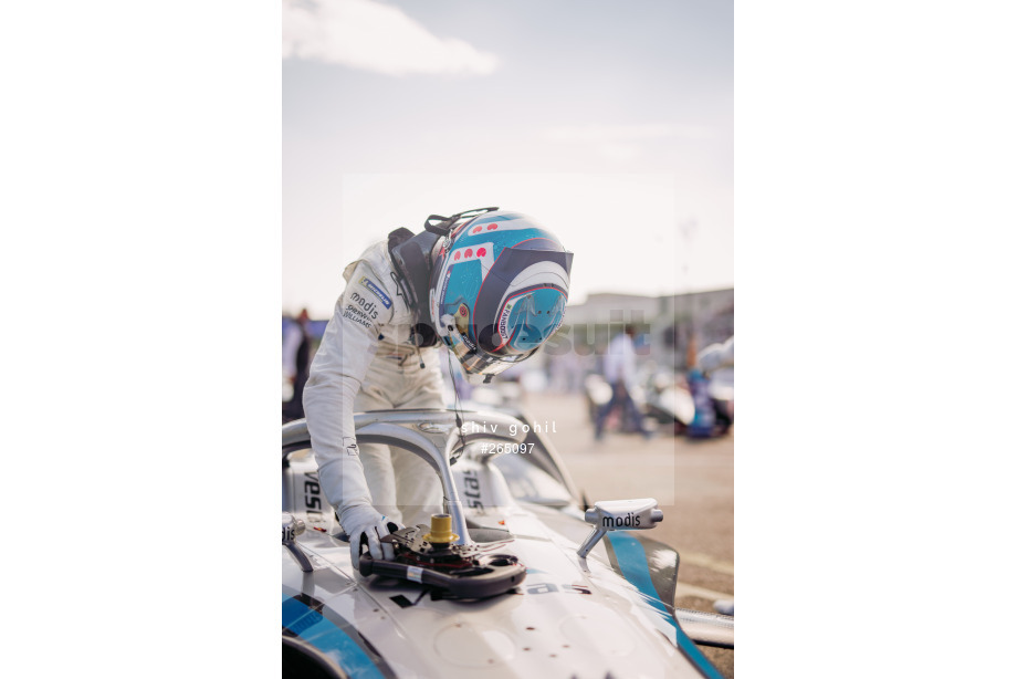 Spacesuit Collections Photo ID 265097, Shiv Gohil, Berlin ePrix, Germany, 15/08/2021 16:49:31