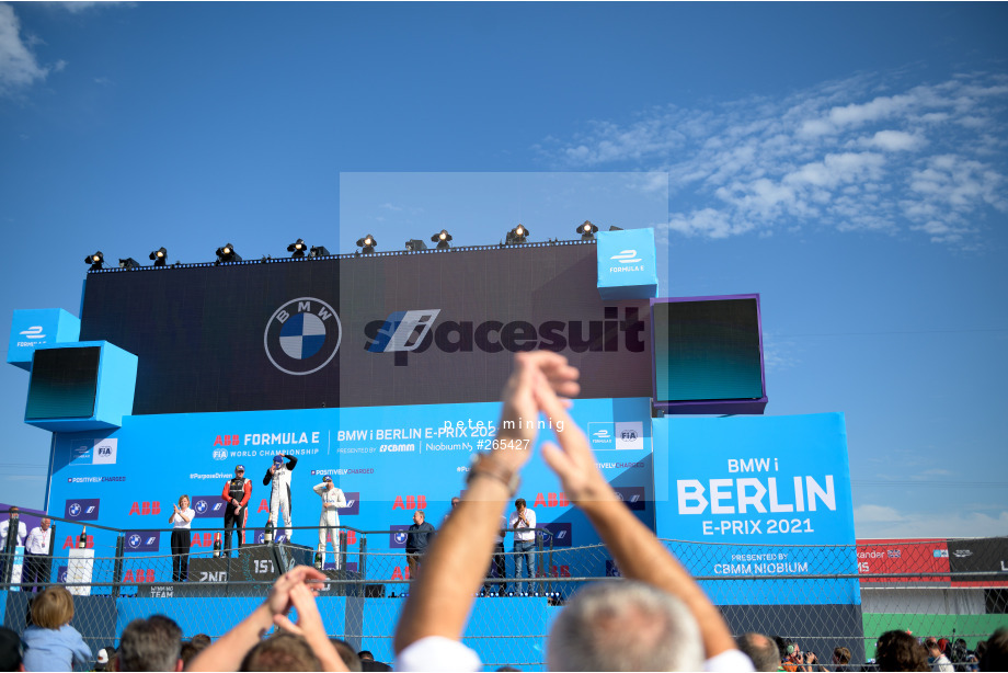 Spacesuit Collections Photo ID 265427, Peter Minnig, Berlin ePrix, Germany, 15/08/2021 17:04:16