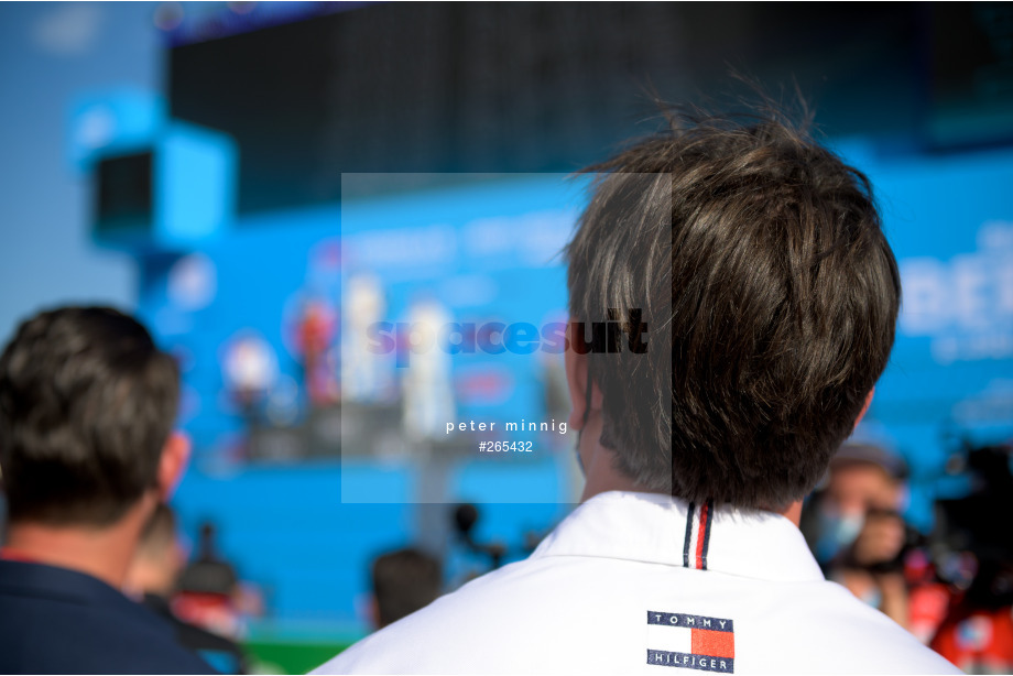 Spacesuit Collections Photo ID 265432, Peter Minnig, Berlin ePrix, Germany, 15/08/2021 17:05:56