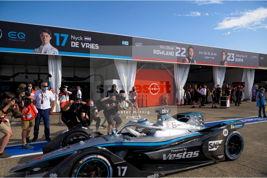 Spacesuit Collections Photo ID 265522, Peter Minnig, Berlin ePrix, Germany, 15/08/2021 16:48:42