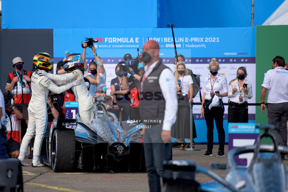 Spacesuit Collections Photo ID 265537, Peter Minnig, Berlin ePrix, Germany, 15/08/2021 16:49:21