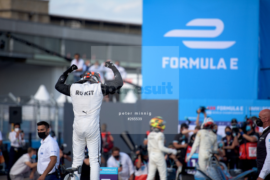 Spacesuit Collections Photo ID 265539, Peter Minnig, Berlin ePrix, Germany, 15/08/2021 16:49:23