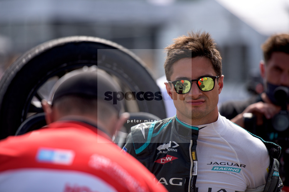 Spacesuit Collections Photo ID 265850, Peter Minnig, Berlin ePrix, Germany, 15/08/2021 15:03:32